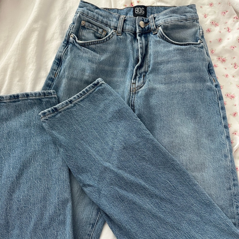 URBAN OUTFITTERS BDG JEANS